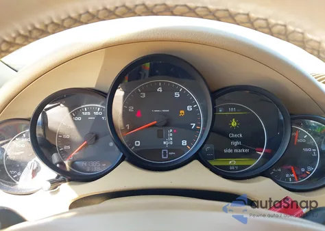 2012 Porsche Cayenne z USA, uszkodzony, nr VIN WP1AA2A2XCLA11537